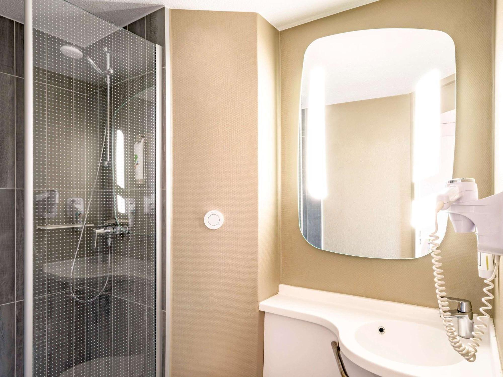 Ibis Creil Sur Oise Hotel